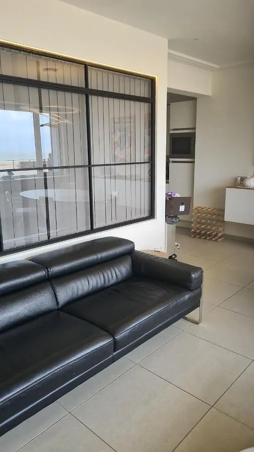 Frontaal Gelijkvloers Seaview 80M² 2 Slp Apartment Ostend