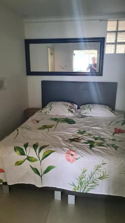Frontaal Gelijkvloers Seaview 80M² 2 Slp Apartment Ostend Belgium